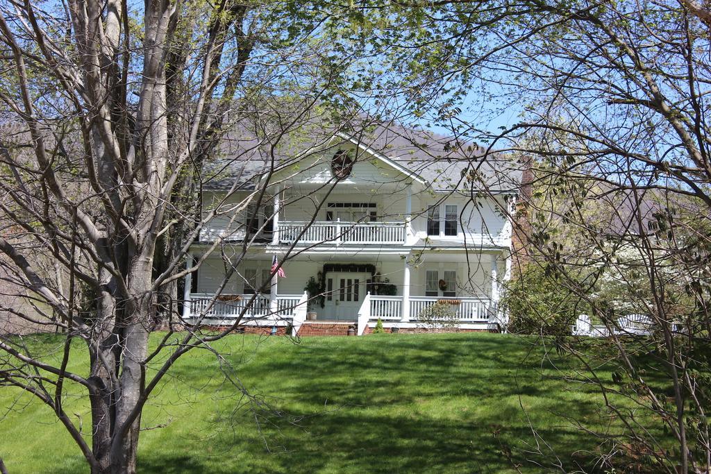 Buffalo Tavern Bed And Breakfast West Jefferson Eksteriør billede